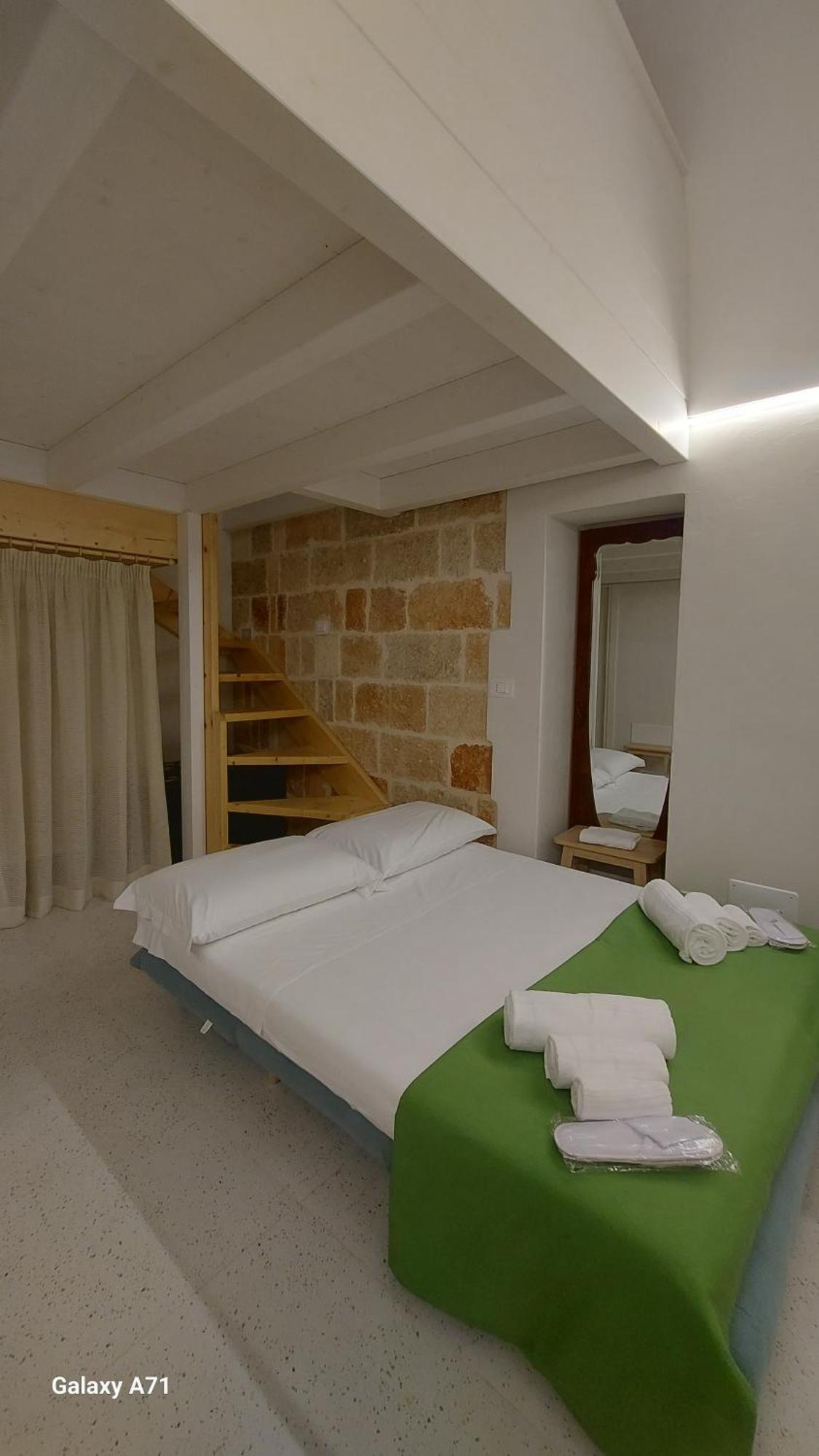 Mandorleolio Versomare Polignano a Mare Exterior foto